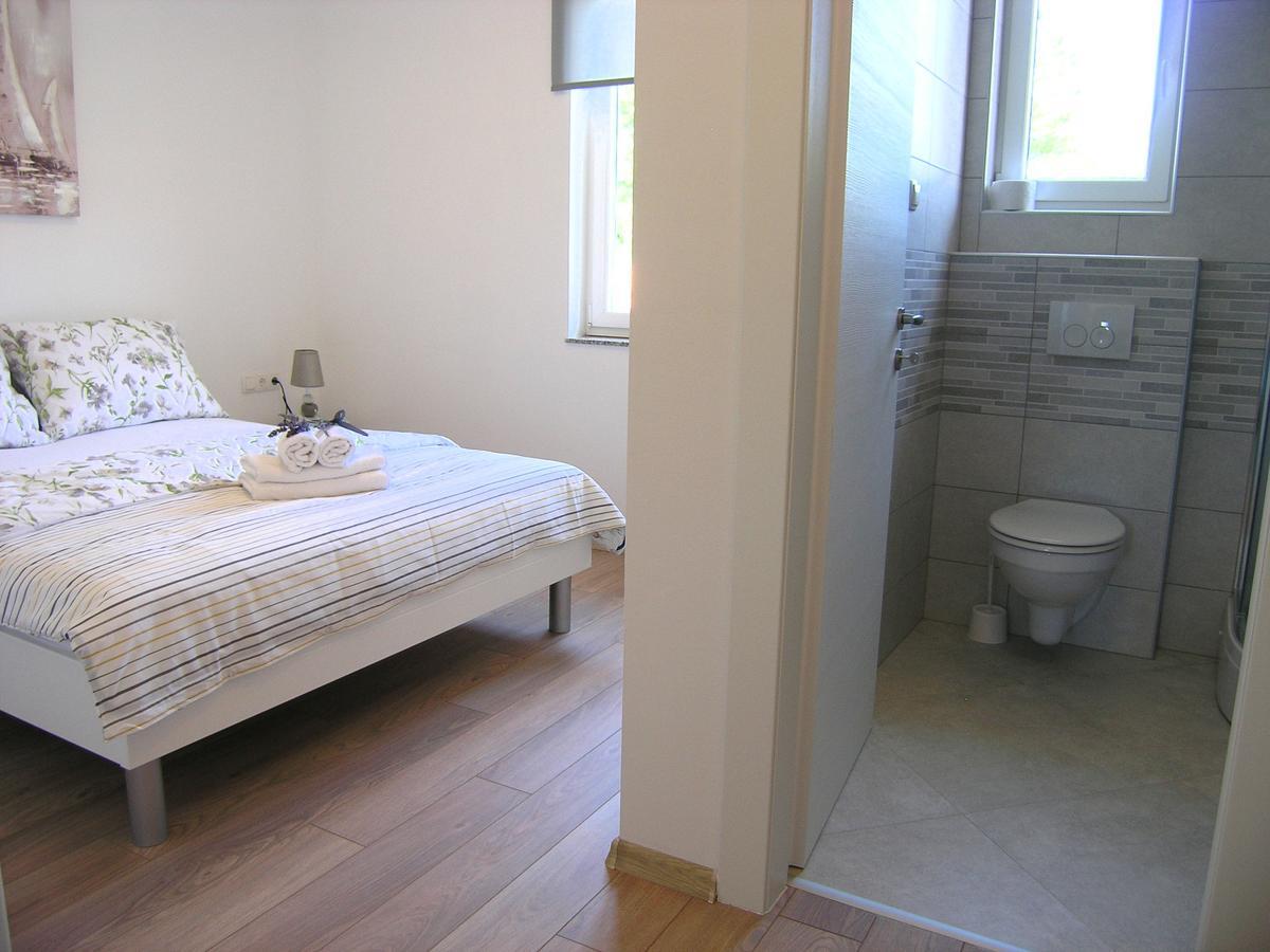 Apartman Danijel Krk Town Buitenkant foto